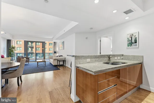 $825,000 | 1881 North Nash Street, Unit 408, Arlington, VA 22209
