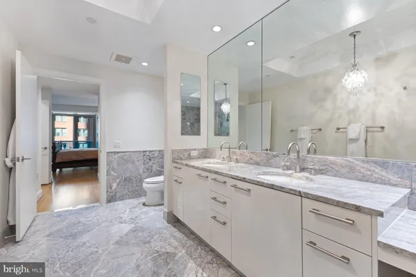 $799,000 | 1881 North Nash Street, Unit 408, Arlington, VA 22209