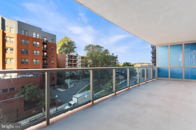 $825,000 | 1881 North Nash Street, Unit 408, Arlington, VA 22209