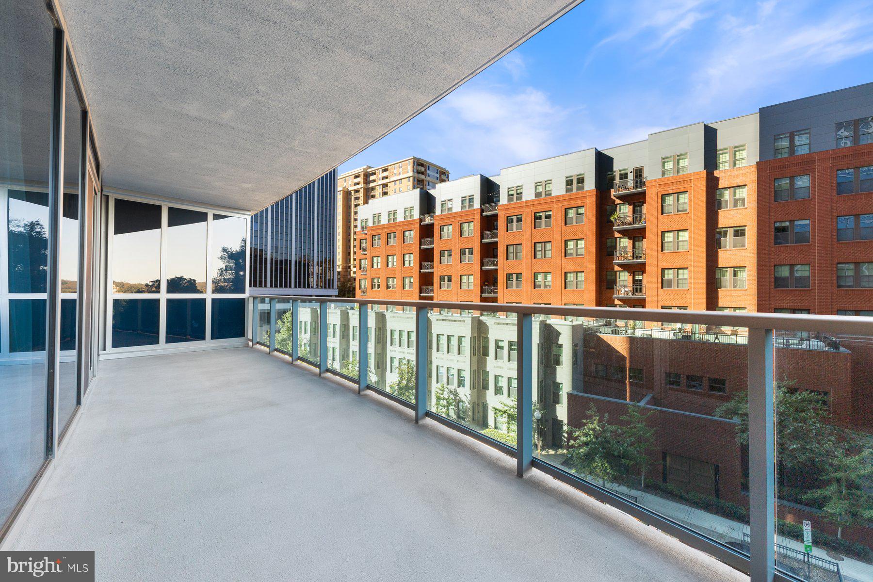 1881 North Nash Street, Unit 408 Arlington, VA 22209 - Photo 27 of 44 a view of an apartment building