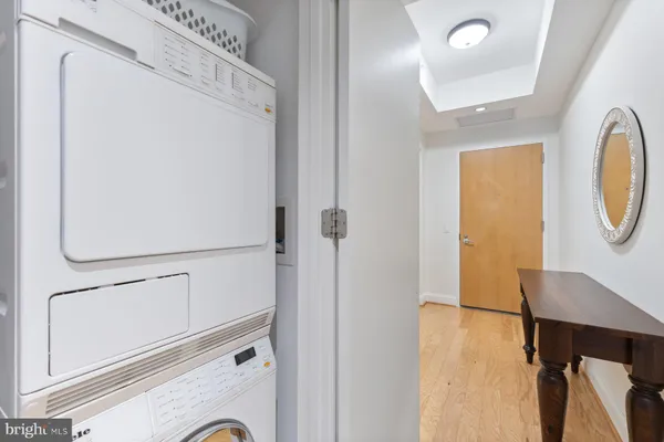 $799,000 | 1881 North Nash Street, Unit 408, Arlington, VA 22209