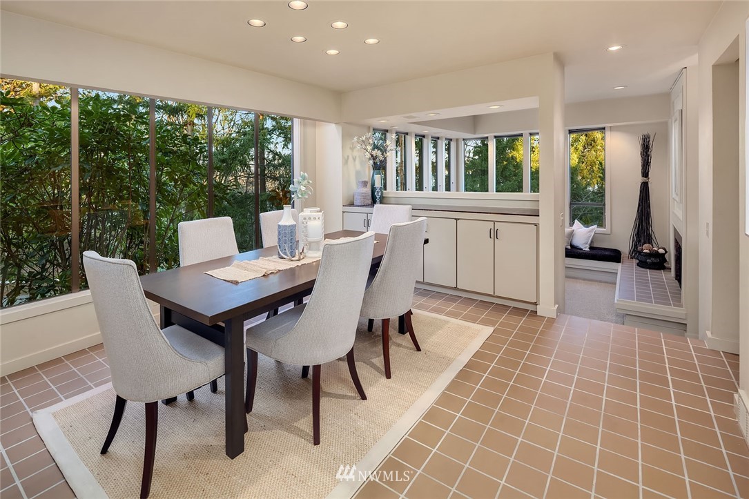 6677 Northeast Windermere Road Seattle, WA 98115 - Photo 12 of 25