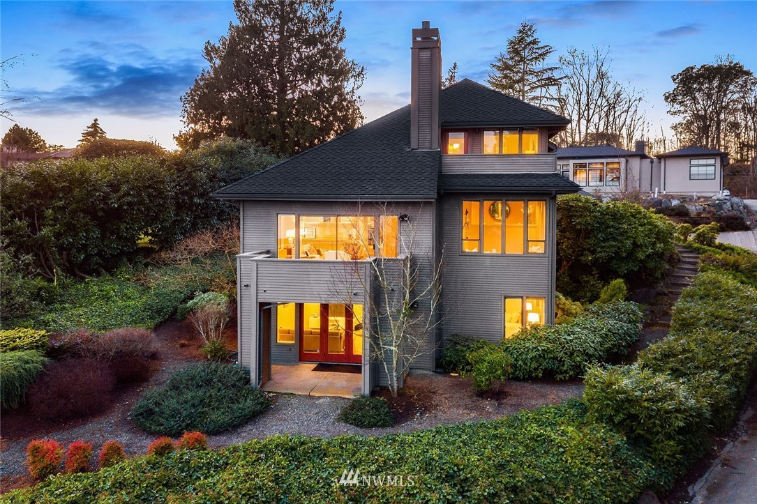 6677 Northeast Windermere Road Seattle, WA 98115 - Photo 21 of 25