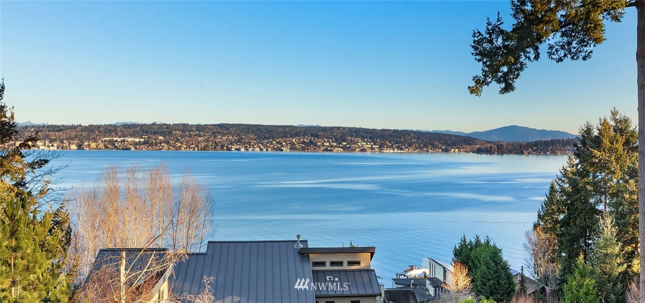 6677 Northeast Windermere Road Seattle, WA 98115 - Photo 22 of 25
