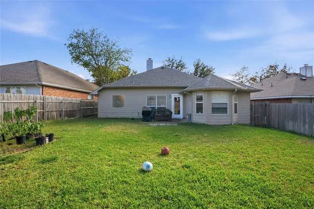 $2,150 | 9204 Newport Lane, McKinney, TX 75071