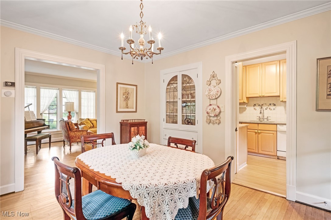 2576 South Taylor Road Cleveland Heights, OH 44118 - Photo 8 of 28