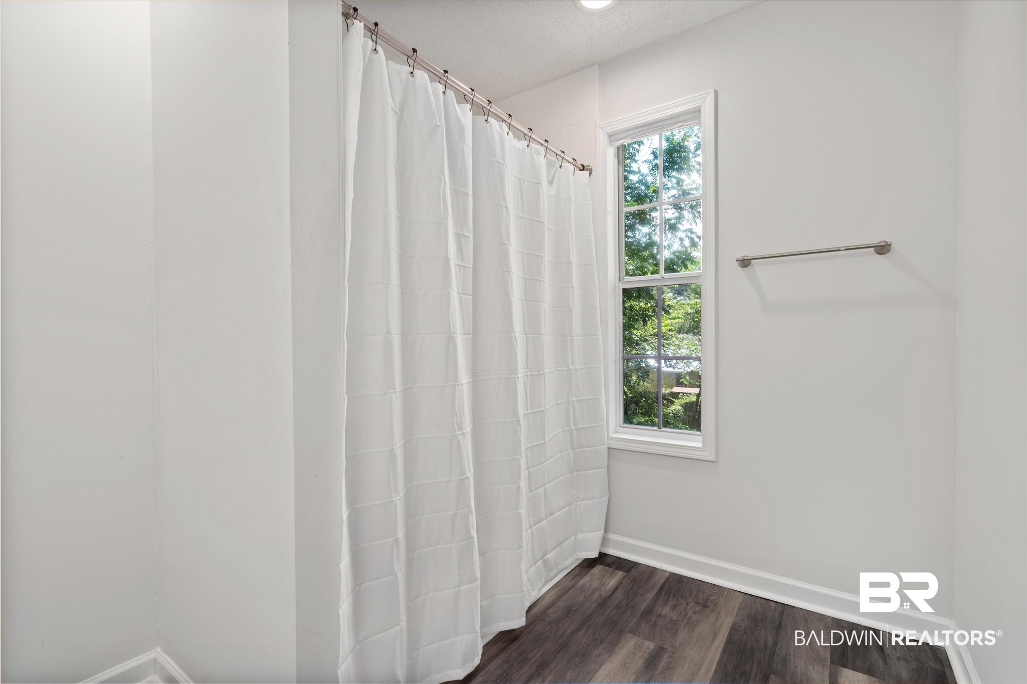 852 Galoway Avenue Mobile, AL 36609 - Photo 15 of 31