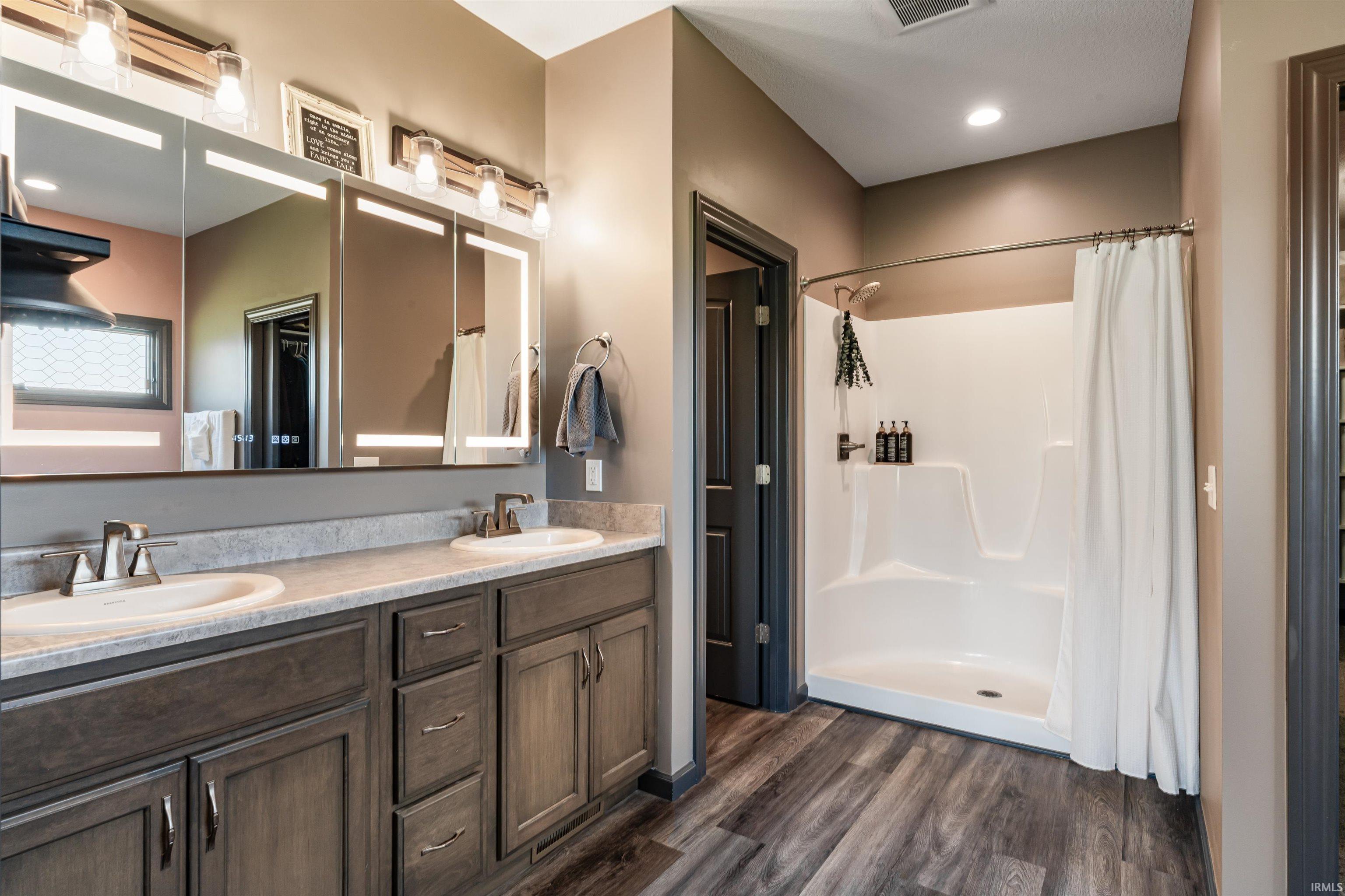 12757 South W County Line Road Roanoke, IN 46783 - Photo 19 of 36