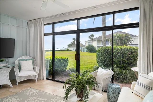 $8,000 | 300 Harbour Drive, Unit 201E, Vero Beach, FL 32963