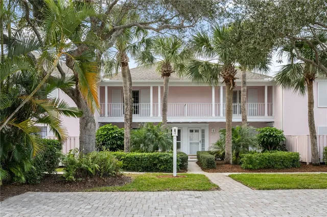 $8,000 | 300 Harbour Drive, Unit 201E, Vero Beach, FL 32963