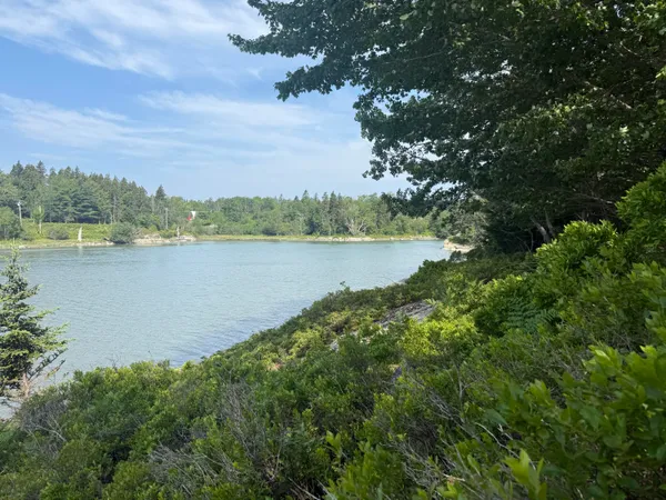 $600,000 | 6-60 Round The Island Road, Vinalhaven, ME 04863