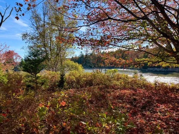 $600,000 | 6-60 Round The Island Road, Vinalhaven, ME 04863