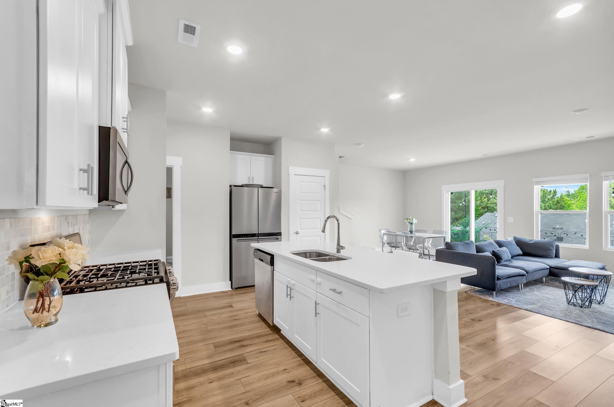 19 Centimeters Drive Mauldin, SC 29662 - Photo 7 of 35