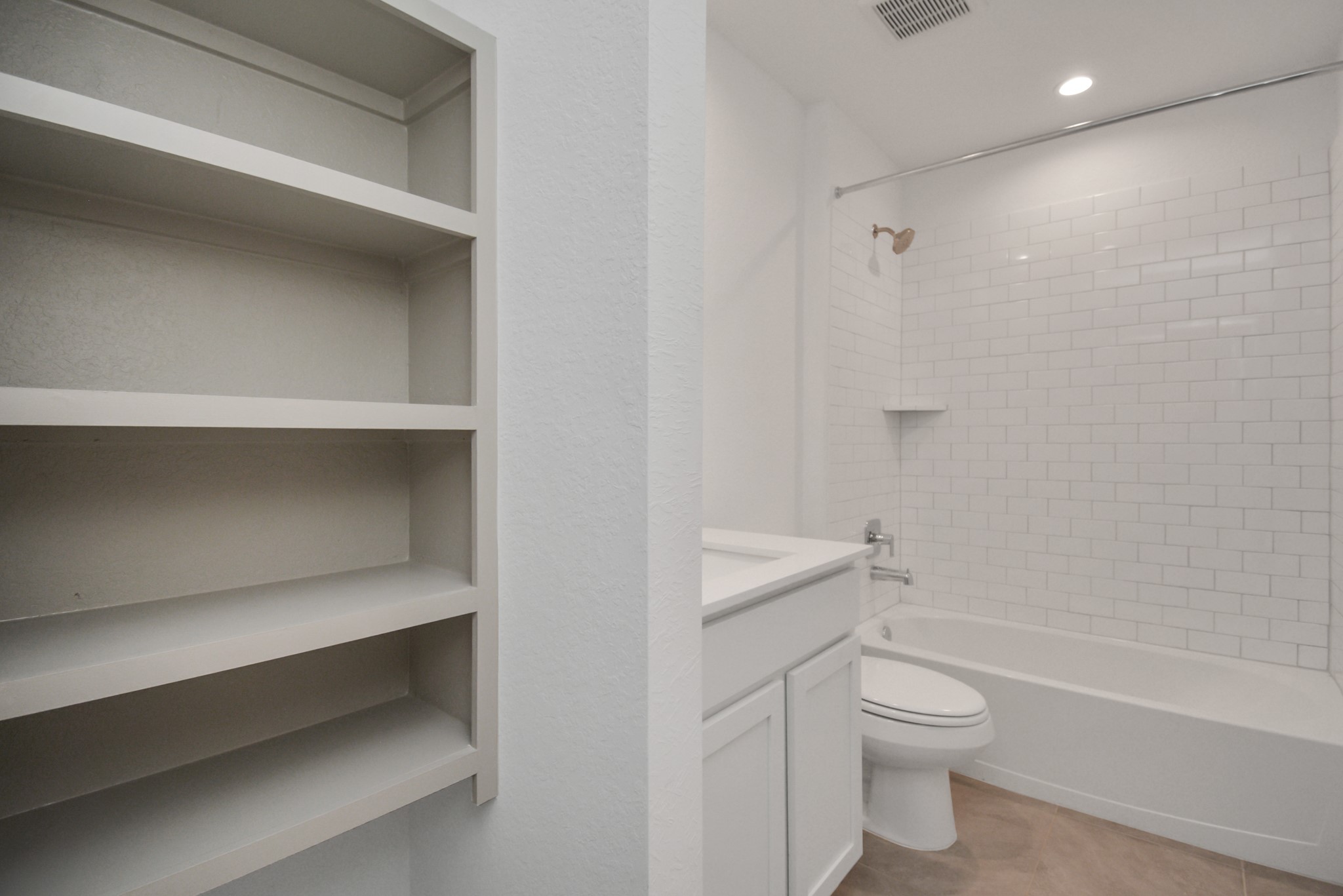 7731 Suffolk Vly Lane Rosharon, TX 77583 - Photo 14 of 38