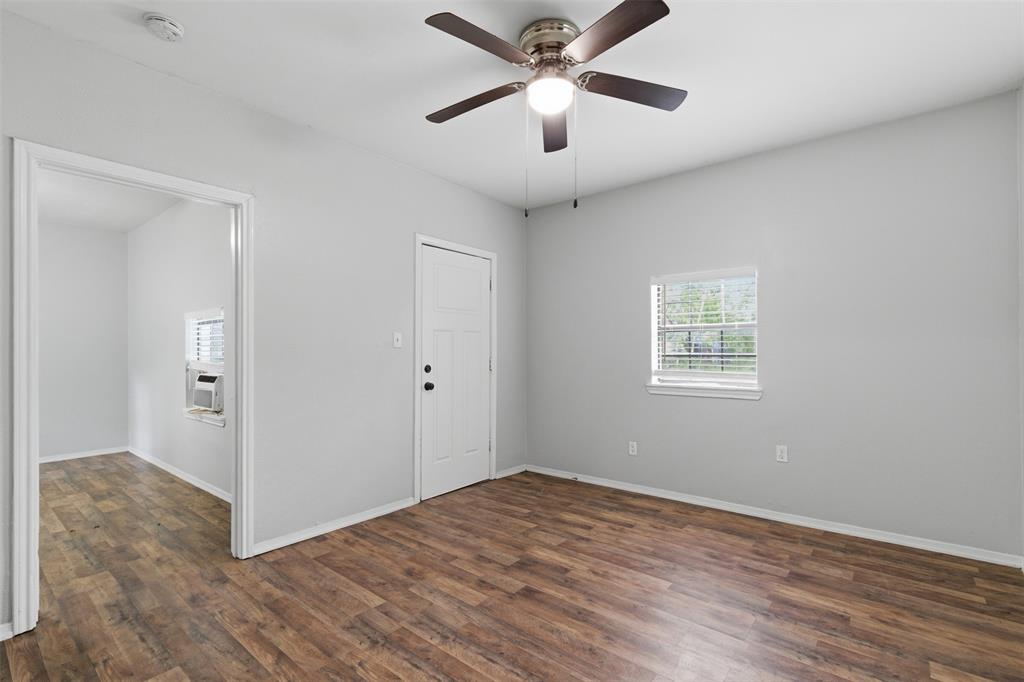 127 East Walker Street Denison, TX 75021 - Photo 20 of 26