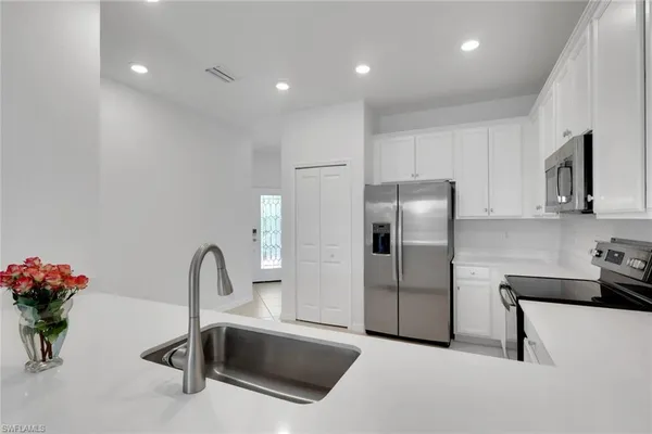 $394,500 | 1645 Alameda Drive, Naples, FL 34120