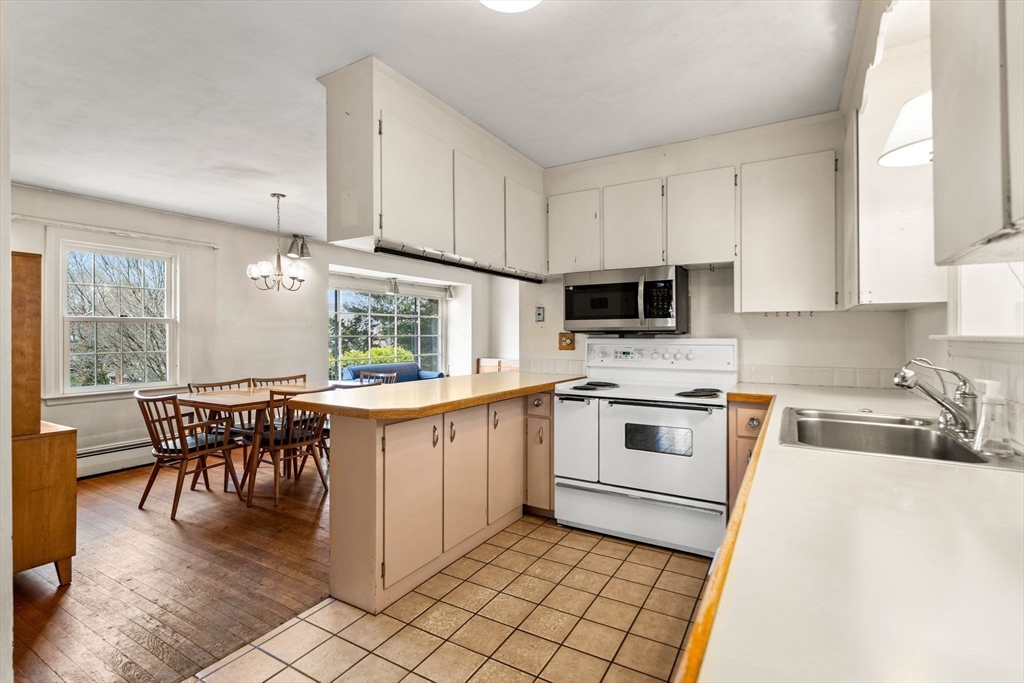 69 Kenneth Road Marblehead, MA 01945 - Photo 13 of 30