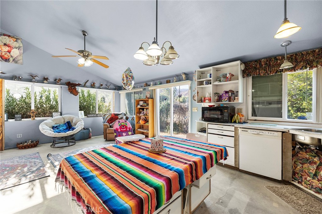 33093 Tranquil Lane Wildomar, CA 92595 - Photo 20 of 64