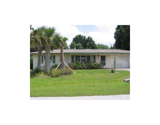 7905 Pensacola Road Fort Pierce, FL 34951 - Photo 1 of 15 Primary Photo