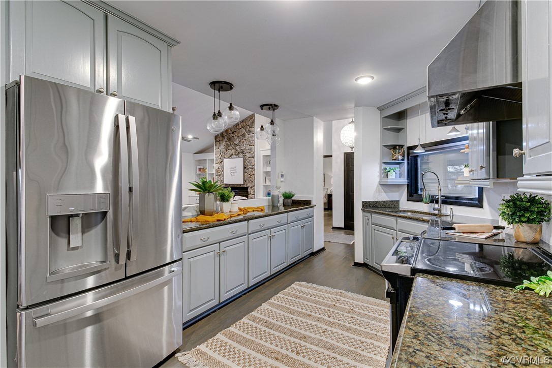 5623 Promontory Pointe Road Midlothian, VA 23112 - Photo 12 of 50 Kitchen with stainless steel fridge with ice dispe
