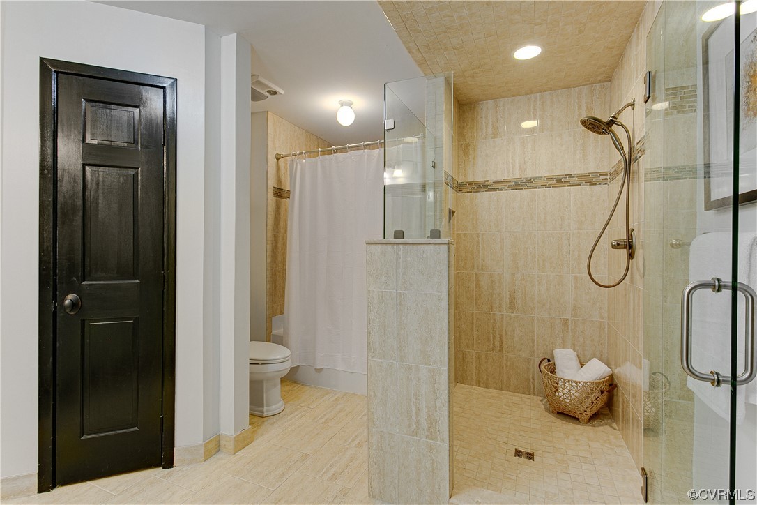 5623 Promontory Pointe Road Midlothian, VA 23112 - Photo 22 of 50 Bathroom with tile flooring, walk in shower, toile
