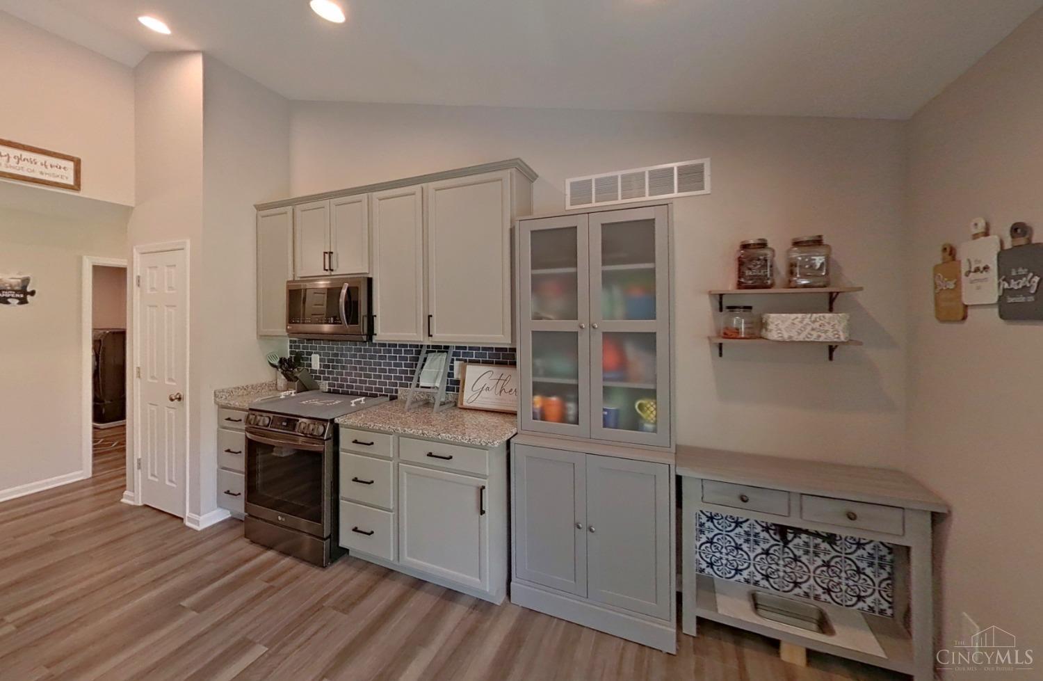 4514 Schoolhouse Road Batavia, OH 45103 - Photo 27 of 86 Kitchen