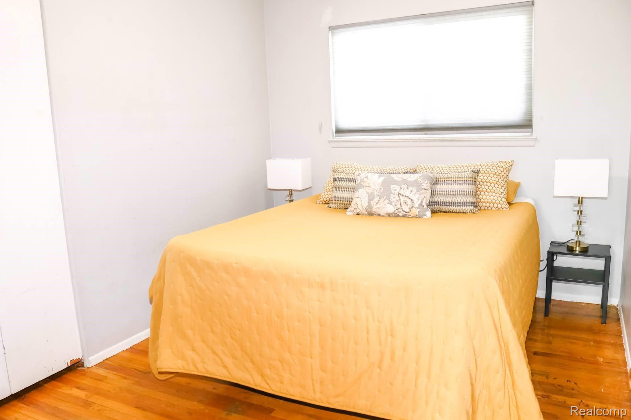 2080 Metzner Road Walled Lake, MI 48390 - Photo 8 of 15 2080 Metzner - Bed rm1.jpg