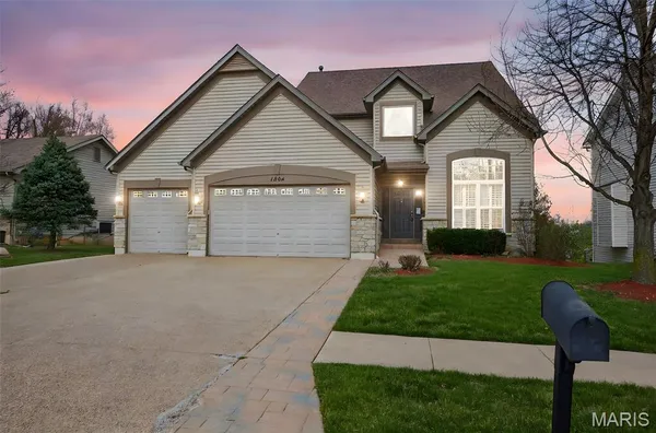 $469,900 | 1304 Forest Way Drive, Wentzville, MO 63385