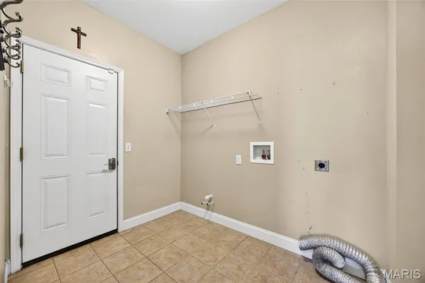 $469,900 | 1304 Forest Way Drive, Wentzville, MO 63385