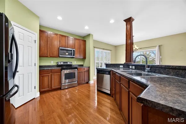 $469,900 | 1304 Forest Way Drive, Wentzville, MO 63385