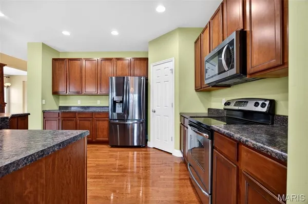 $469,900 | 1304 Forest Way Drive, Wentzville, MO 63385