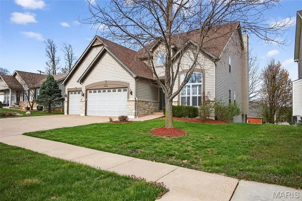 $469,900 | 1304 Forest Way Drive, Wentzville, MO 63385
