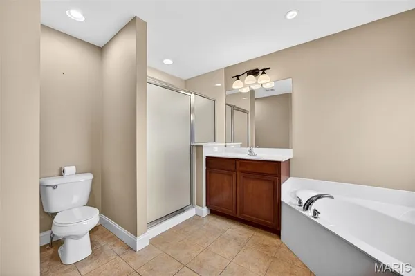 $469,900 | 1304 Forest Way Drive, Wentzville, MO 63385