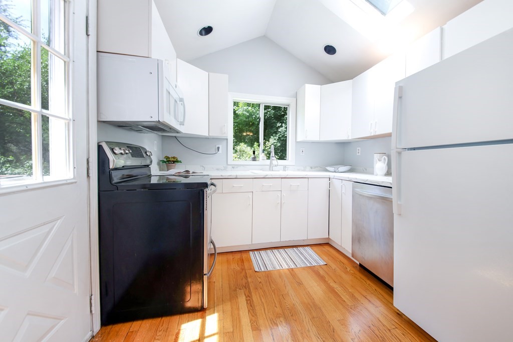 415 Marrett Road Lexington, MA 02421 - Photo 8 of 21