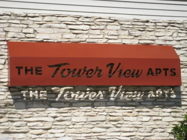 $950 | 926 East Dean Keeton Street, Unit 204, Austin, TX 78705