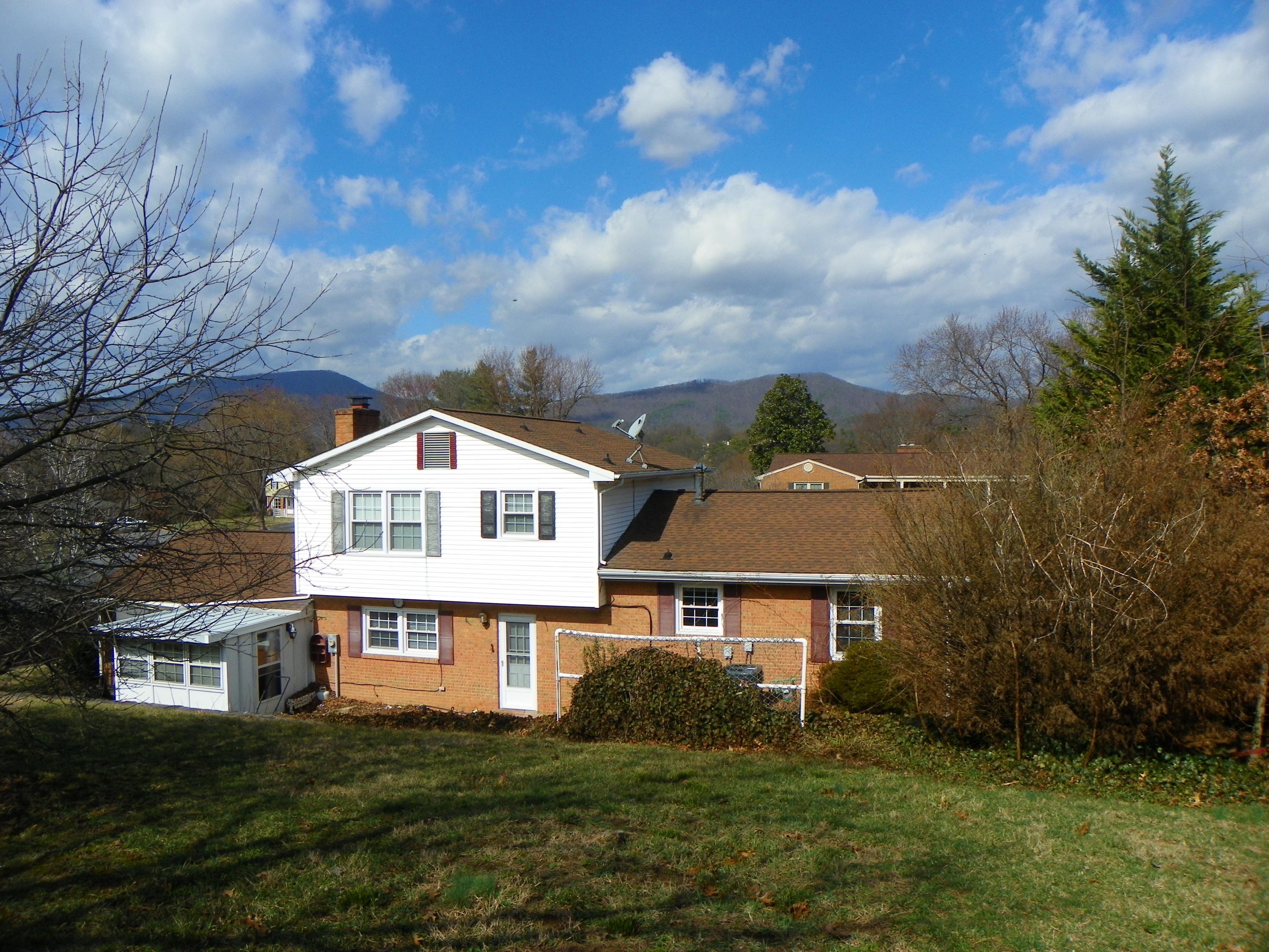 3031 Northside Road Roanoke, VA 24019 - Photo 19 of 20 Back View
