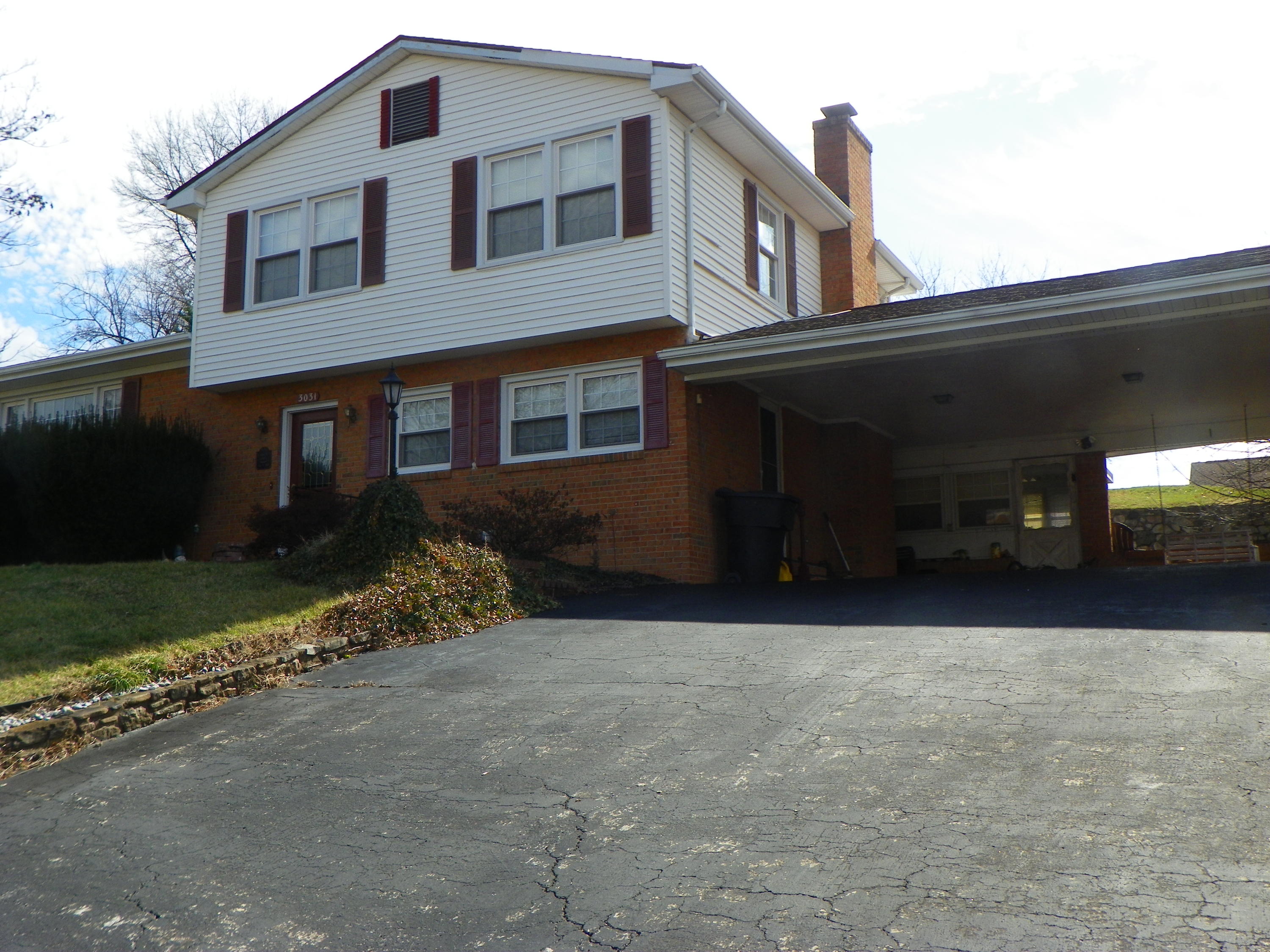 3031 Northside Road Roanoke, VA 24019 - Photo 6 of 20 2 Car Carport