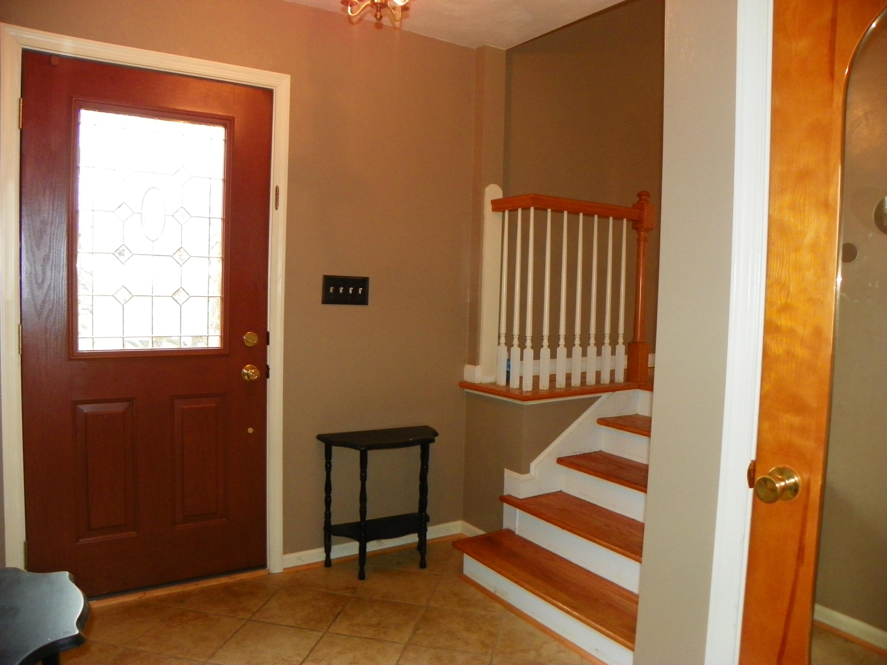 3031 Northside Road Roanoke, VA 24019 - Photo 8 of 20 Foyer