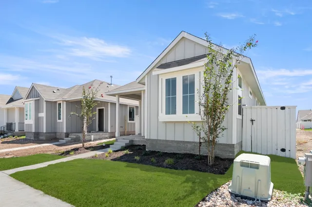 $253,780 | 3051 Winding Creek Road, Kyle, TX 78640