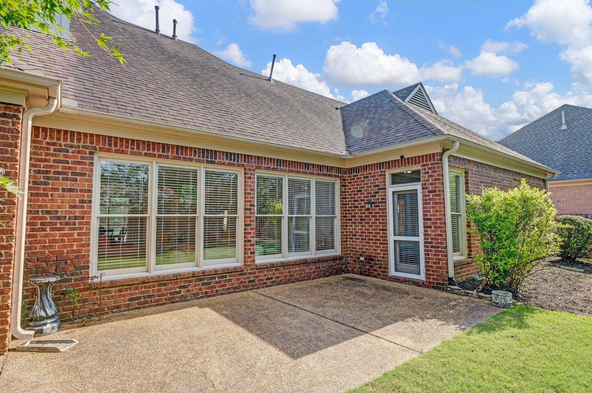 1331 Riding Brook Drive Collierville, TN 38017 - Photo 36 of 39 Rear view of property featuring a patio area