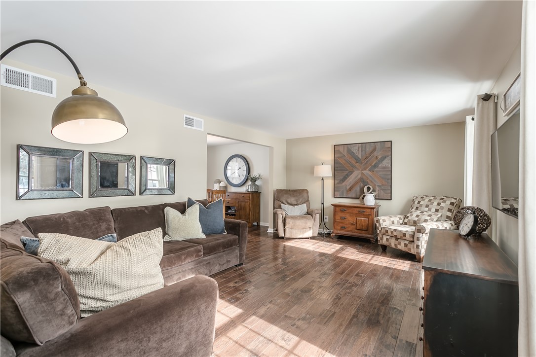 37 Red Maple Drive Perinton, NY 14450 - Photo 6 of 30