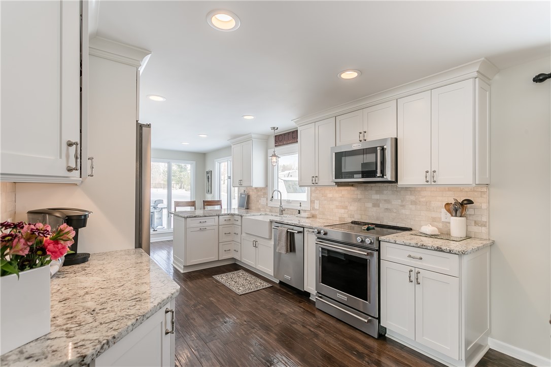 37 Red Maple Drive Perinton, NY 14450 - Photo 9 of 30