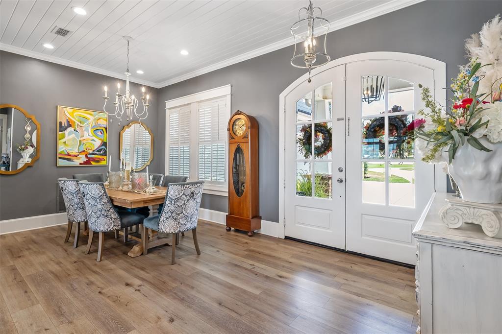 16241 Big Oak Bay Road Tyler, TX 75707 - Photo 4 of 40 Arched double-entry doors with multi-pane glass