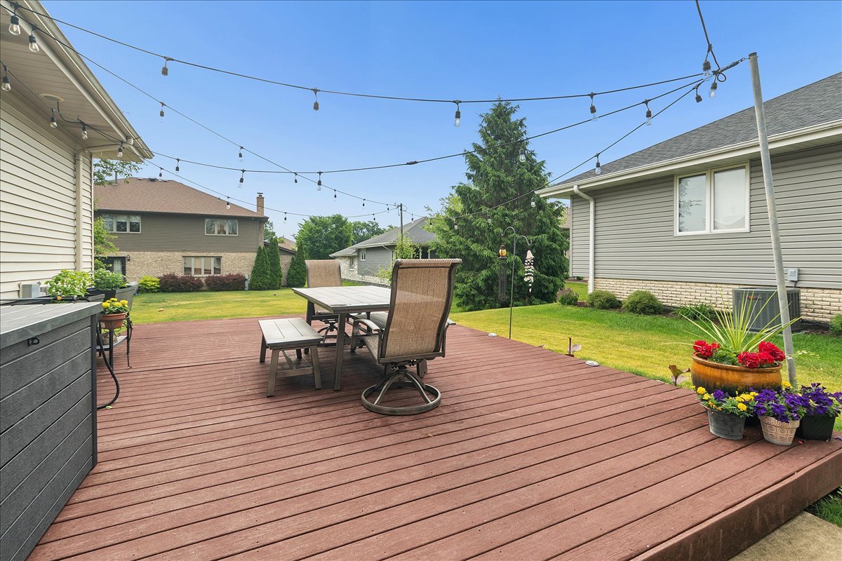15601 Bramblewood Road Oak Forest, IL 60452 - Photo 32 of 35