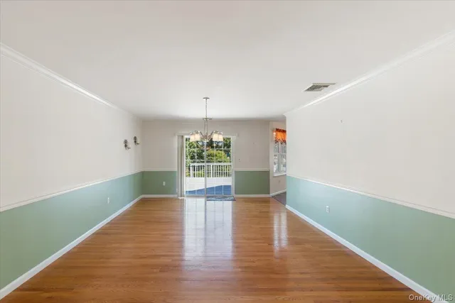 $999,000 | 70 Oak Pond Lane, Mahopac, NY 10541