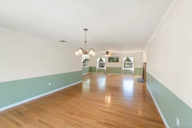 $999,000 | 70 Oak Pond Lane, Mahopac, NY 10541