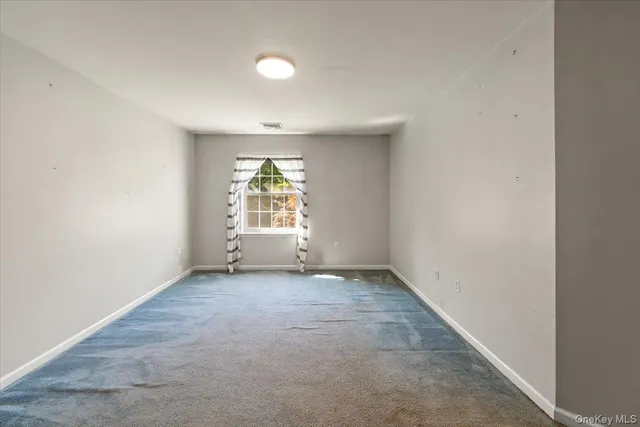 $999,000 | 70 Oak Pond Lane, Mahopac, NY 10541