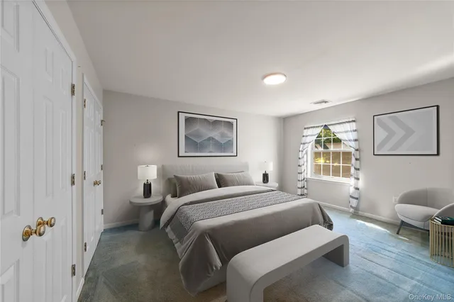 $999,000 | 70 Oak Pond Lane, Mahopac, NY 10541