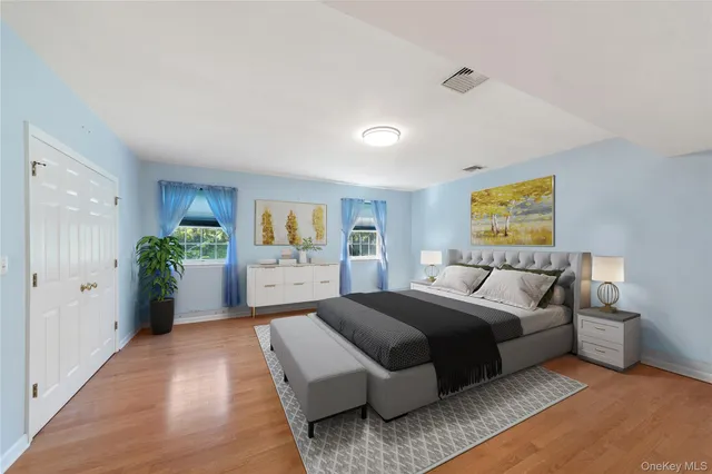 $999,000 | 70 Oak Pond Lane, Mahopac, NY 10541