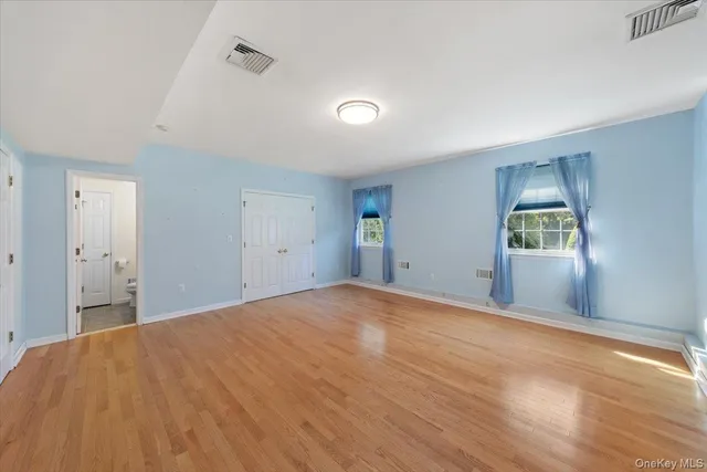 $999,000 | 70 Oak Pond Lane, Mahopac, NY 10541